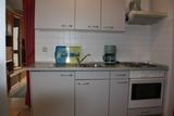 Ferienwohnung in Bansin - Lademann - K&uuml;chenzeile mit Herd, K&uuml;hlschrank, Microwelle