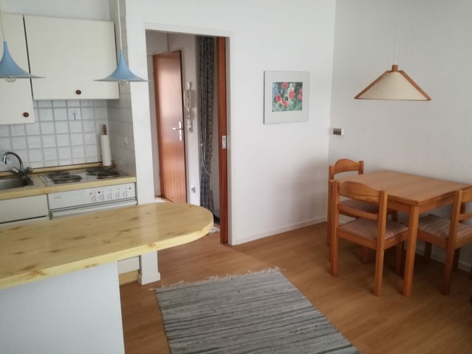 Ferienwohnung in Dahme - Nieding - Tisch ausziehbar auf 5 Pl&auml;tze