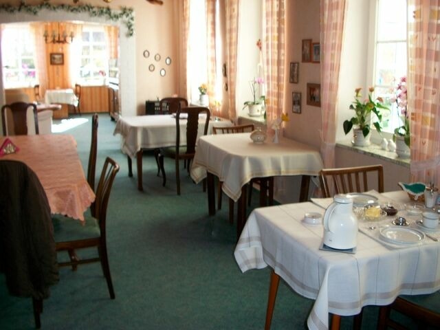Doppelzimmer in Fehmarn OT Niendorf - Bauernhaus Kunz Zimmer 1 - Bild 4